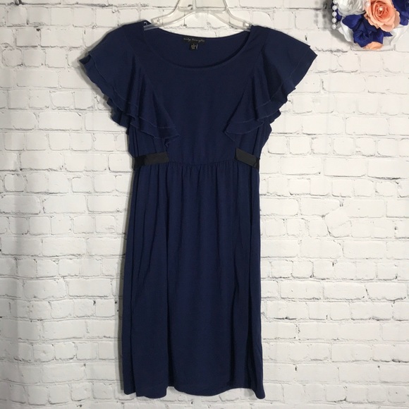 City Triangles Dresses & Skirts - 🎁3/$10🎁City Triangles tiered sleeve belted dress